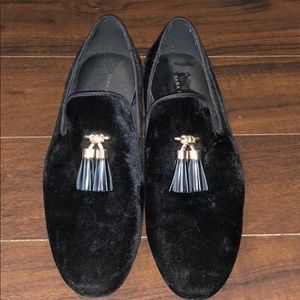 Black ZARA Velvet shoes
